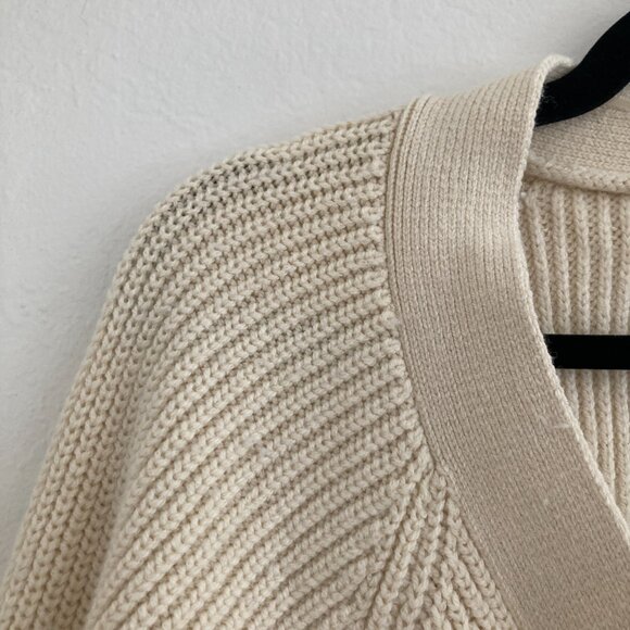 Old Navy Wool Blend Relaxed Cozy Cardigan Sweater Cream Button Up Preppy XL NWT - Picture 3 of 9